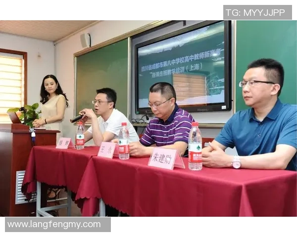 赛后分析:上海篮球队与成都篮球队的战术意识与表现对比探讨 赛后分析:上海篮球队与成都篮球队的战术意识与表现对比探讨