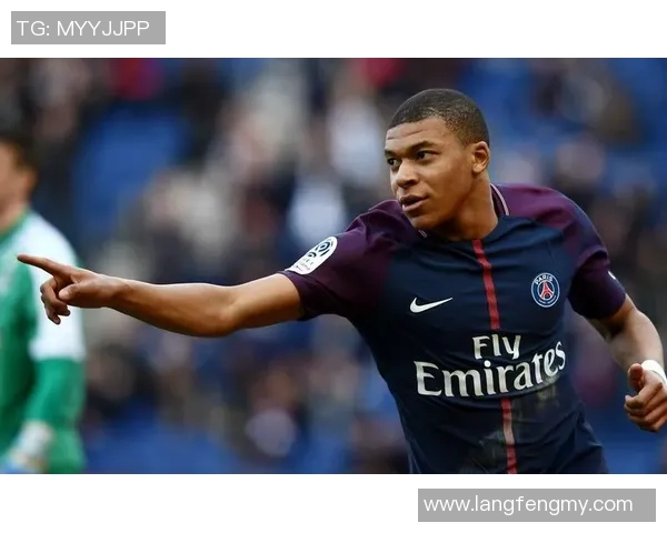 足球明星互问趣图大集合展现球场背后的友谊与竞争 足球明星互问趣图大集合展现球场背后的友谊与竞争